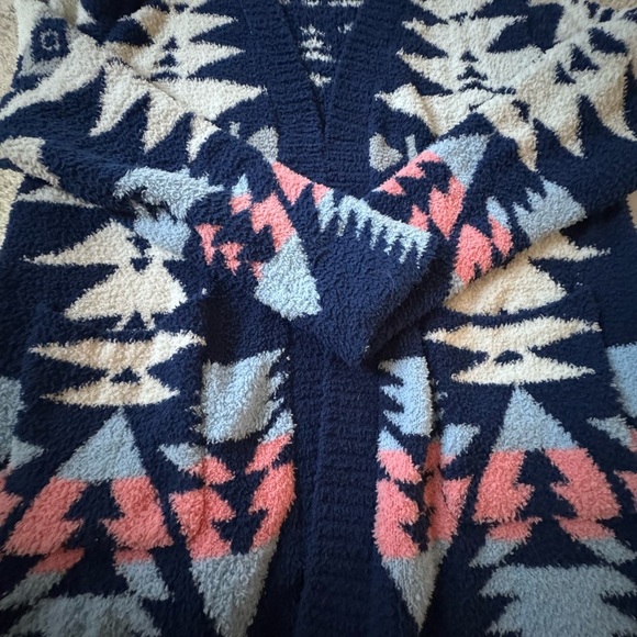Wanna B Size S Blue and Pink Aztec Patterned Women's Sweater - Picture 5 of 5